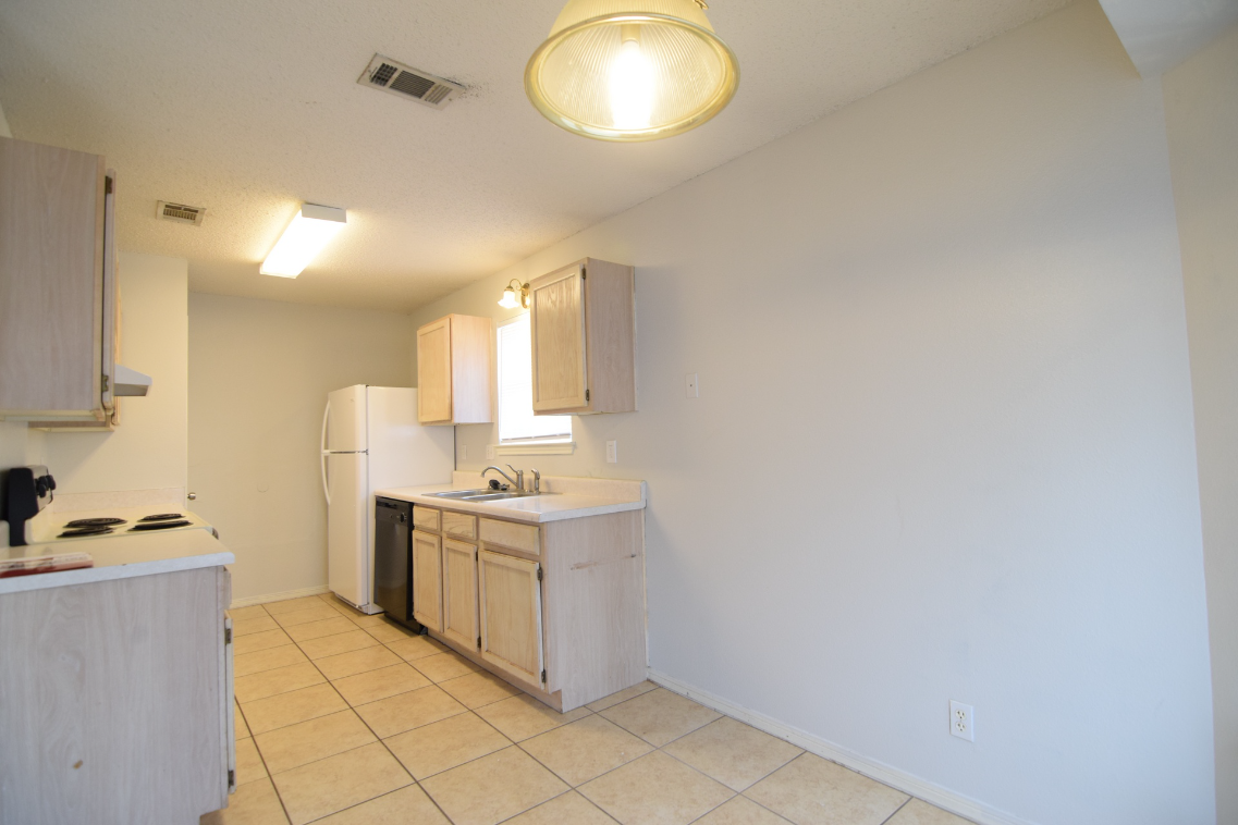 2105 Ruger Dr #NA - Photo 4 of 20