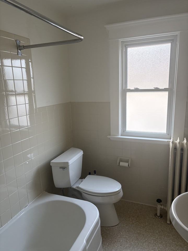 332 Thompson Street #2 - Photo 5 of 10