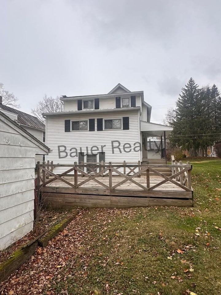 229 Lindale Avenue - Photo 3 of 26