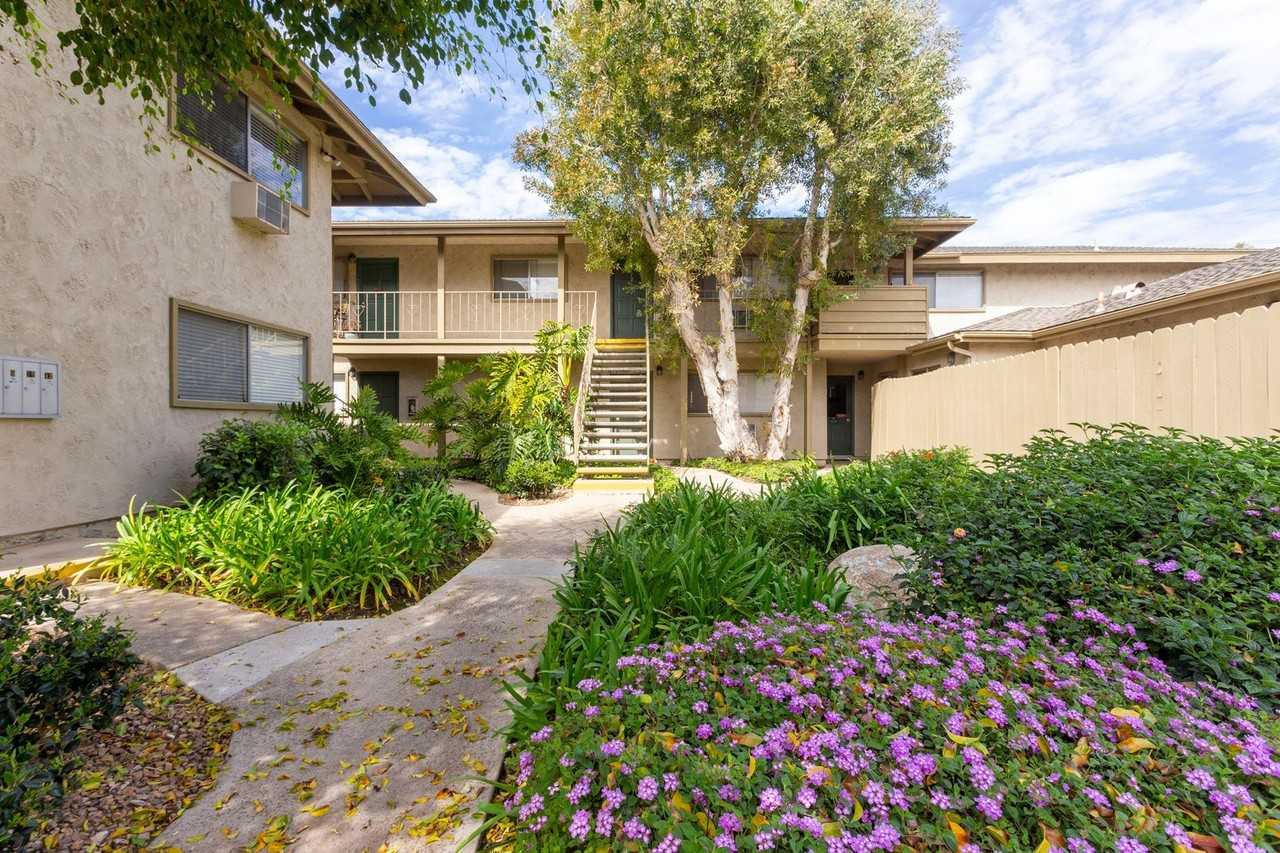 161 5th Ave - Photo 3 of 10