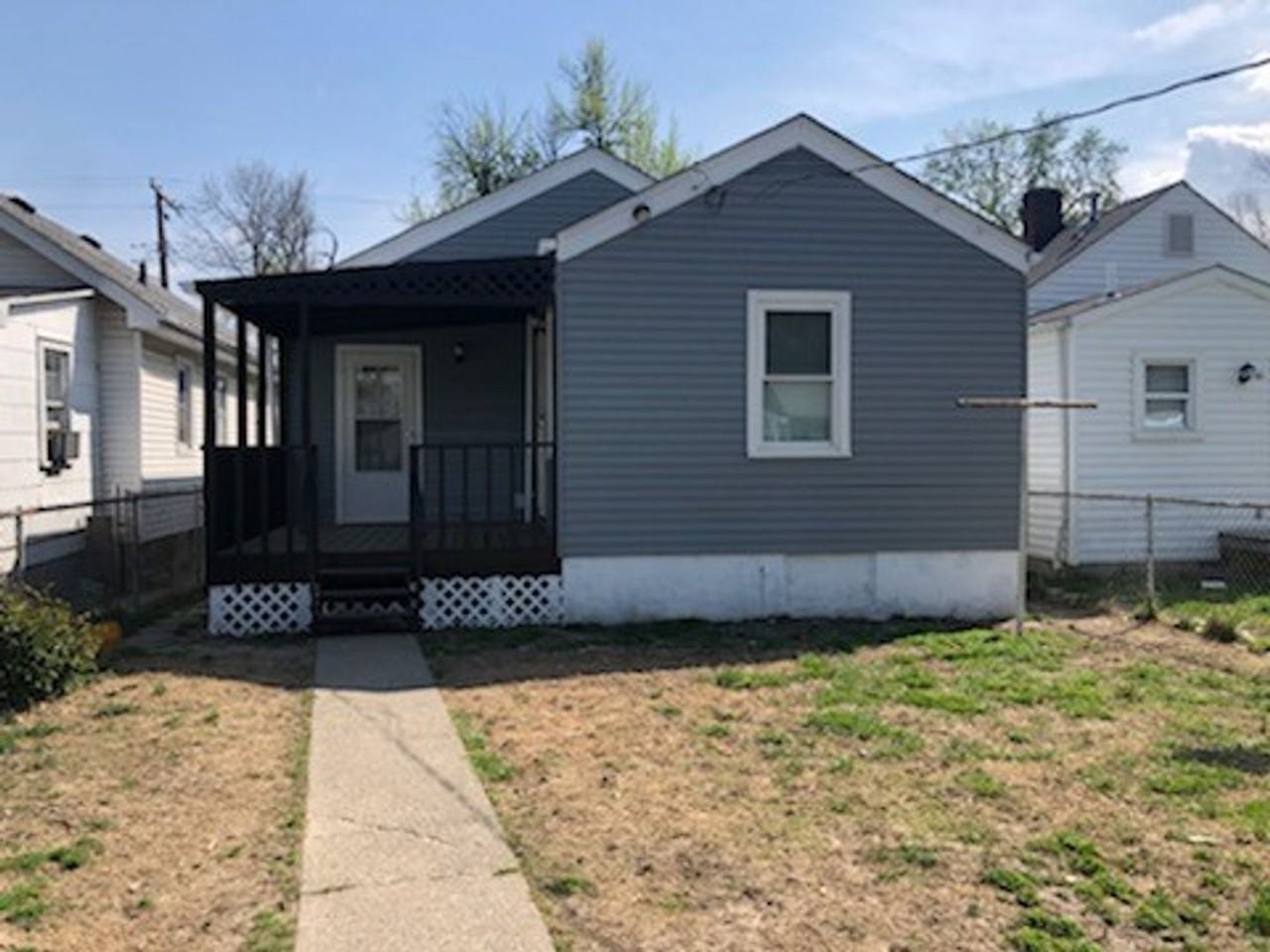 911 West Florence Avenue - Photo 4 of 8