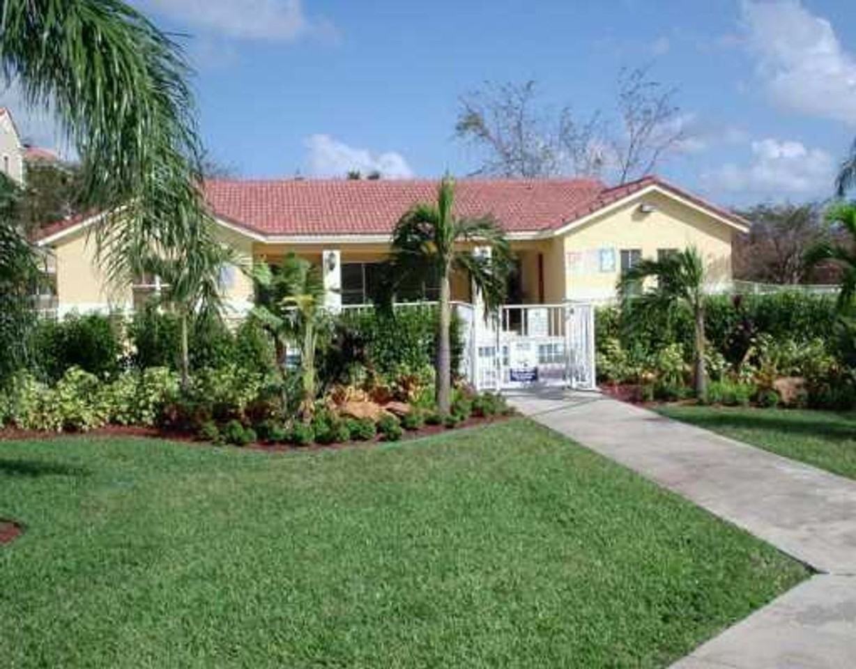 3884 Northwest 90th Avenue #3884