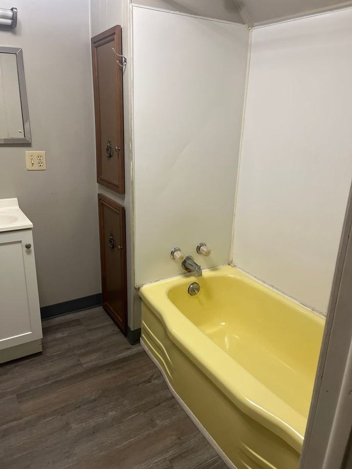 Washington Manor Apartments - Photo 7 of 17