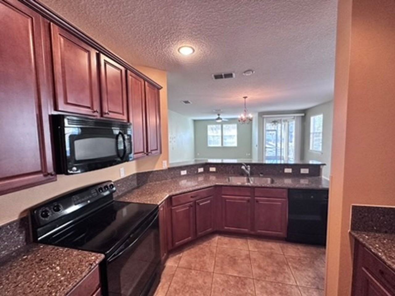 12340 Sand Pine Ct - Photo 5 of 18