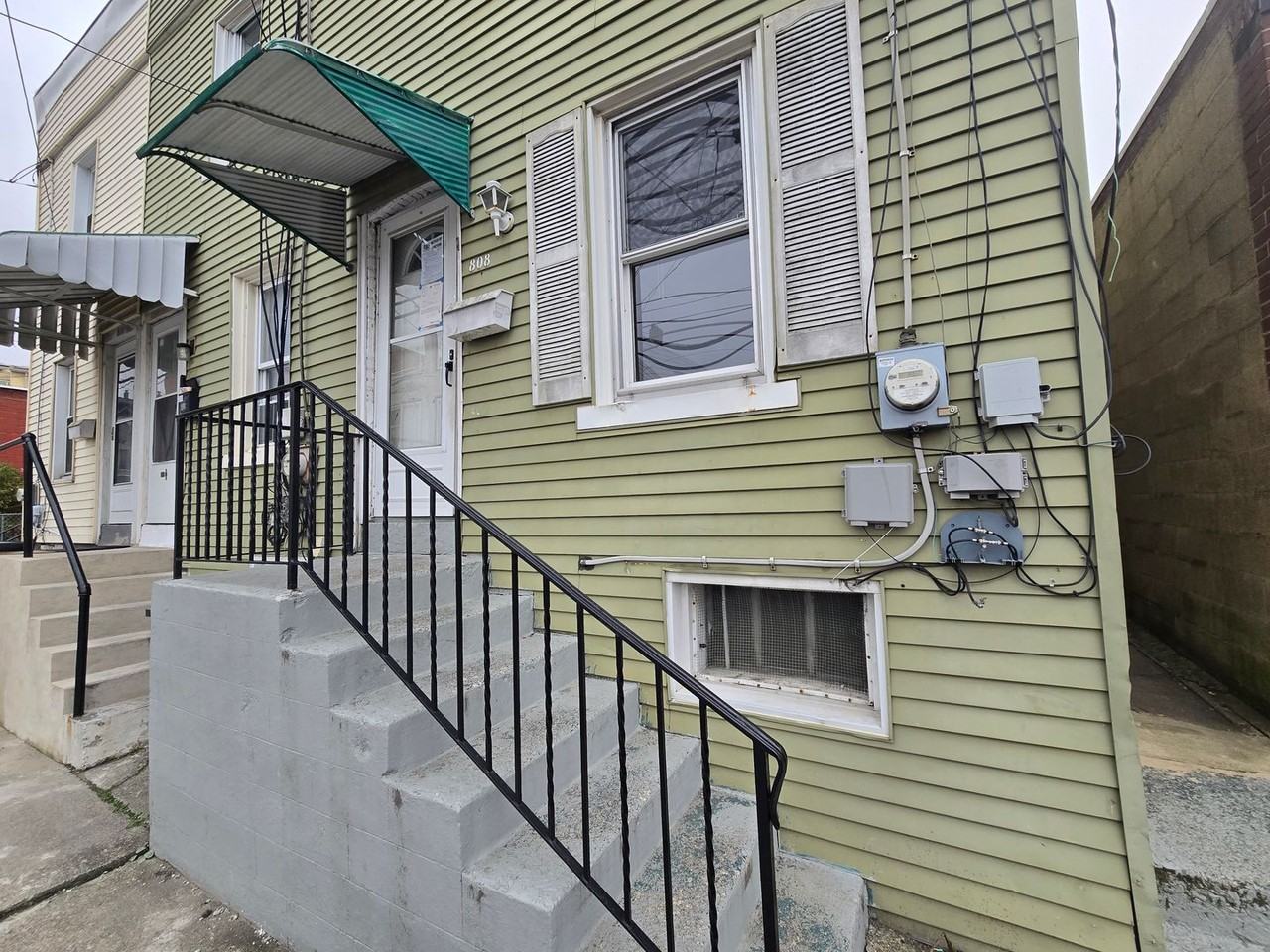 808 E Morton St - Photo 2 of 14