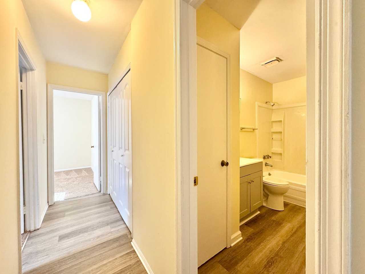 609 Tipperary Dr - Photo 6 of 15