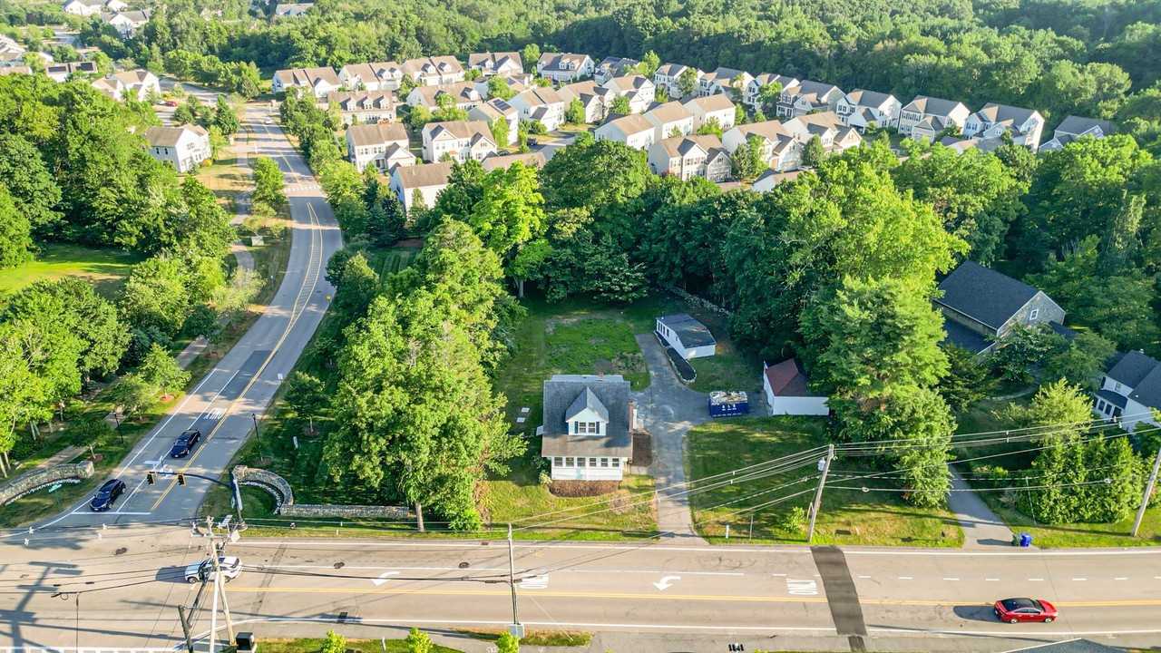 84 East Main Street - Photo 5 of 50