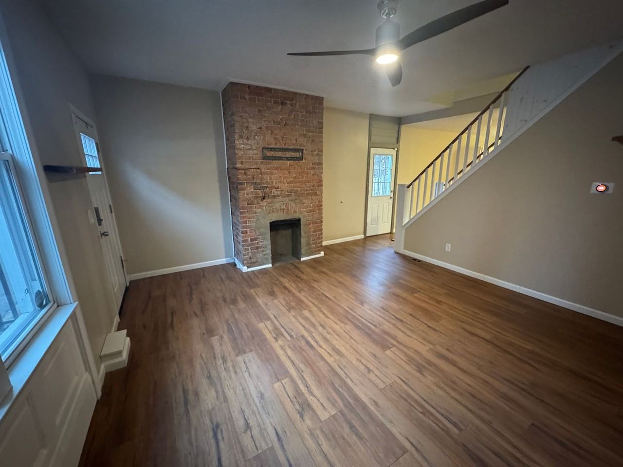 828 Concord St - Photo 7 of 50