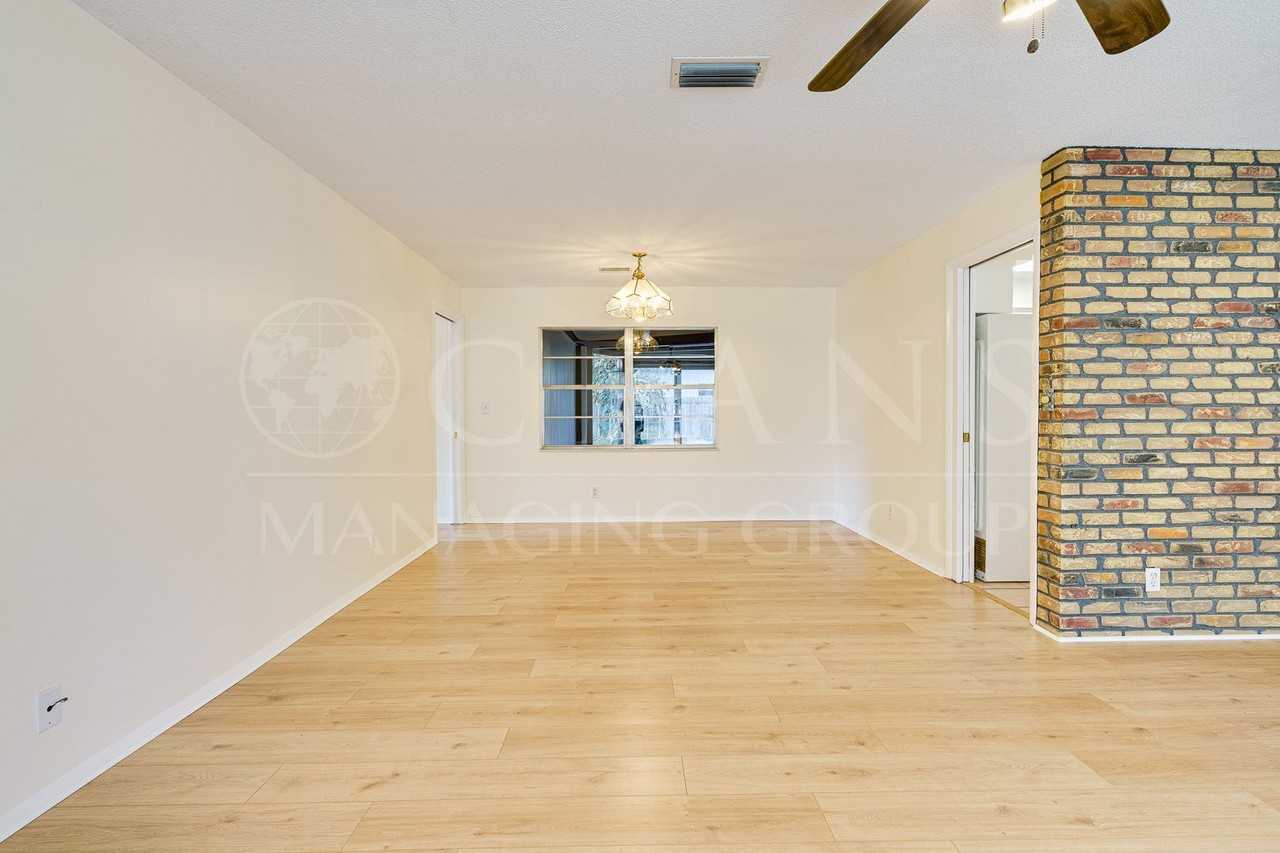 3736 Paige Street - Photo 6 of 43