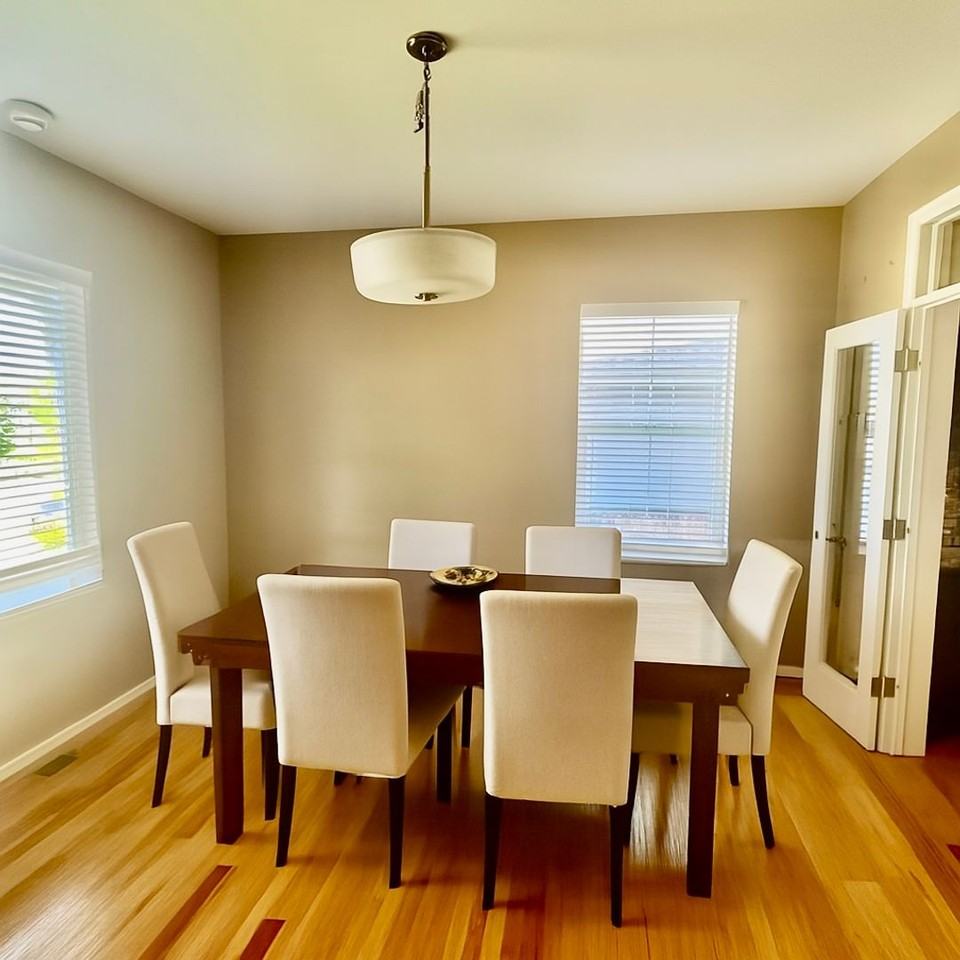 325 Stone Creek Drive - Photo 3 of 9