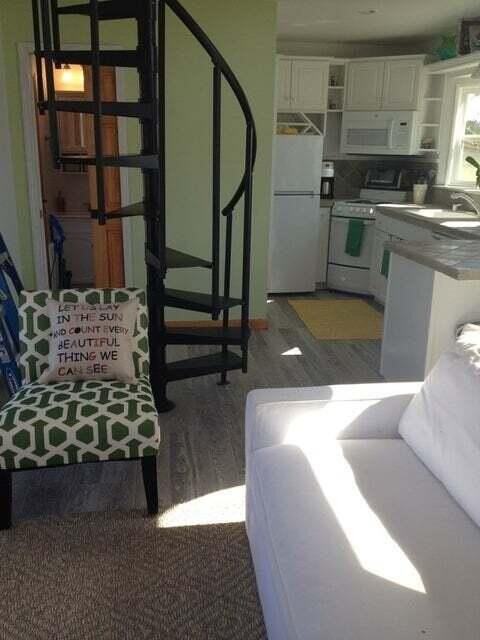 621 Farmfield Road - Photo 6 of 18