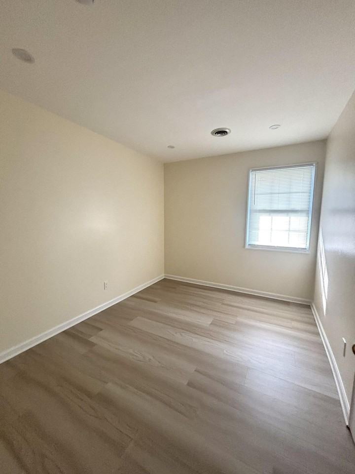 1228 Alfred Street - Photo 6 of 15