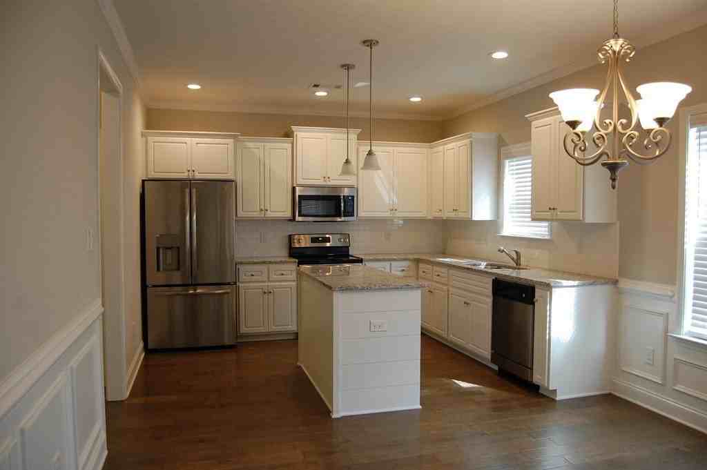 625 Boone Court - Photo 4 of 18