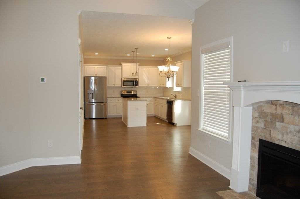 625 Boone Court - Photo 5 of 18