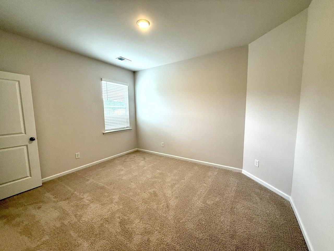 9093 Malahide Ln - Photo 7 of 31