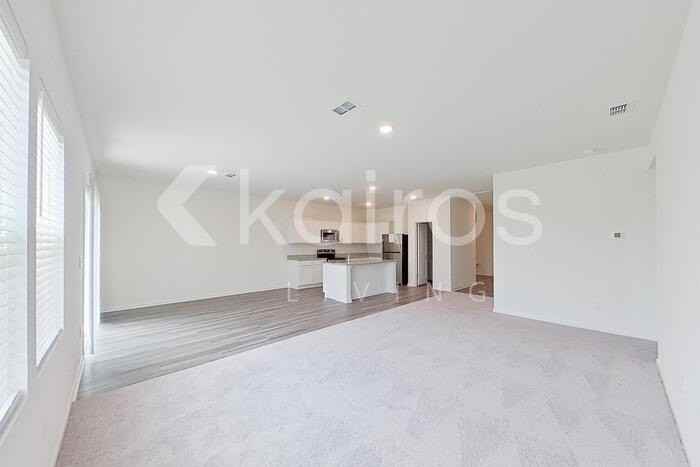 677 Castillo Dr - Photo 2 of 23