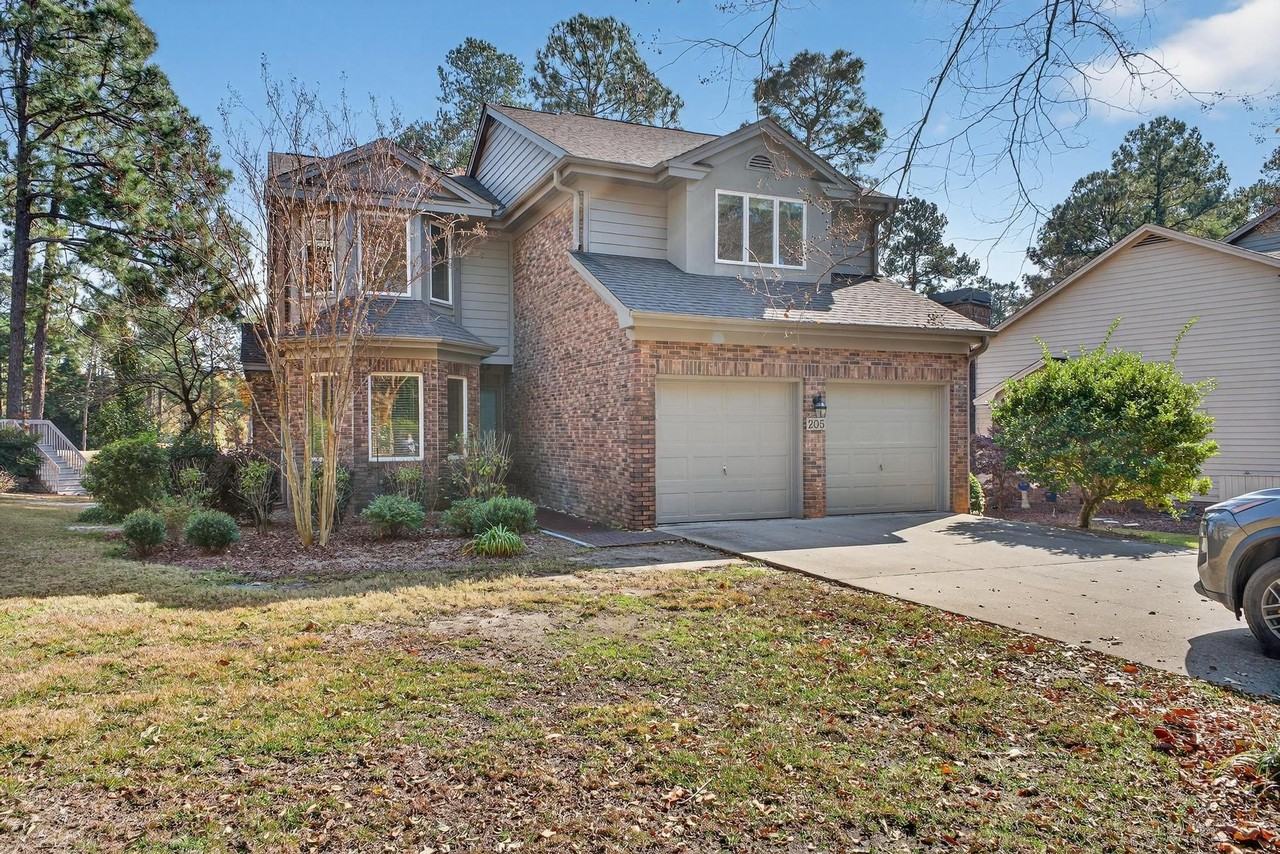 205 Club Villa Dr W - Photo 2 of 49