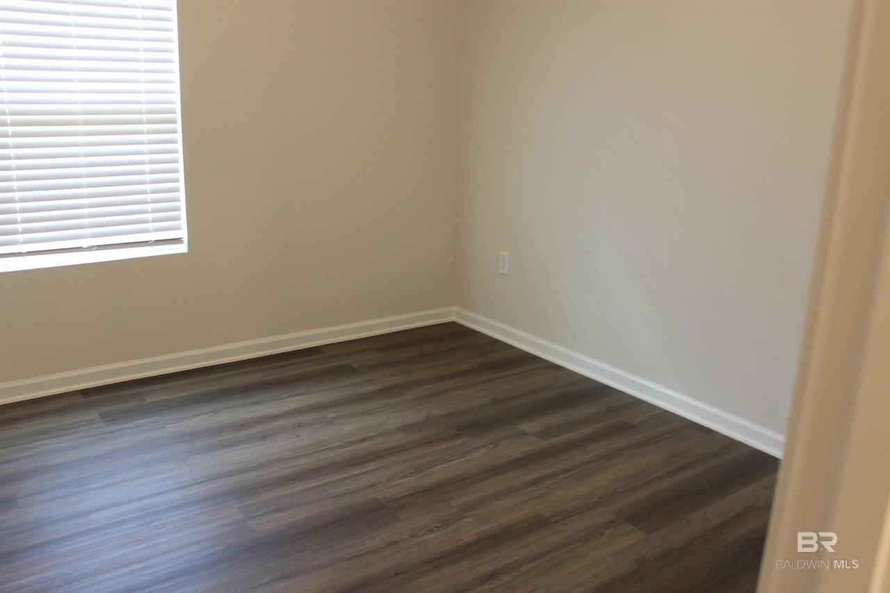 22323 Early Dawn Cir - Photo 5 of 7