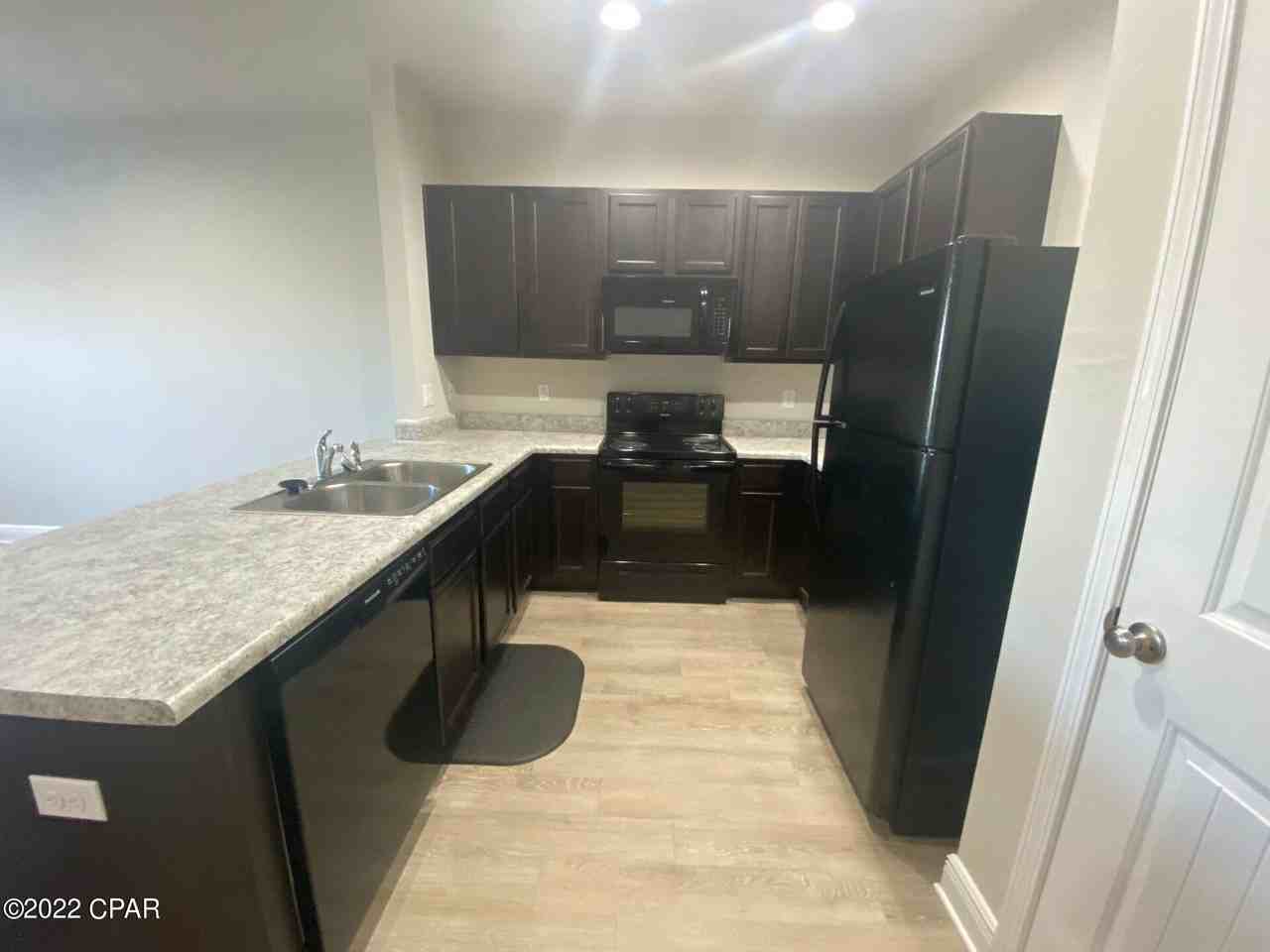 5932 Callaway Cir - Photo 2 of 15