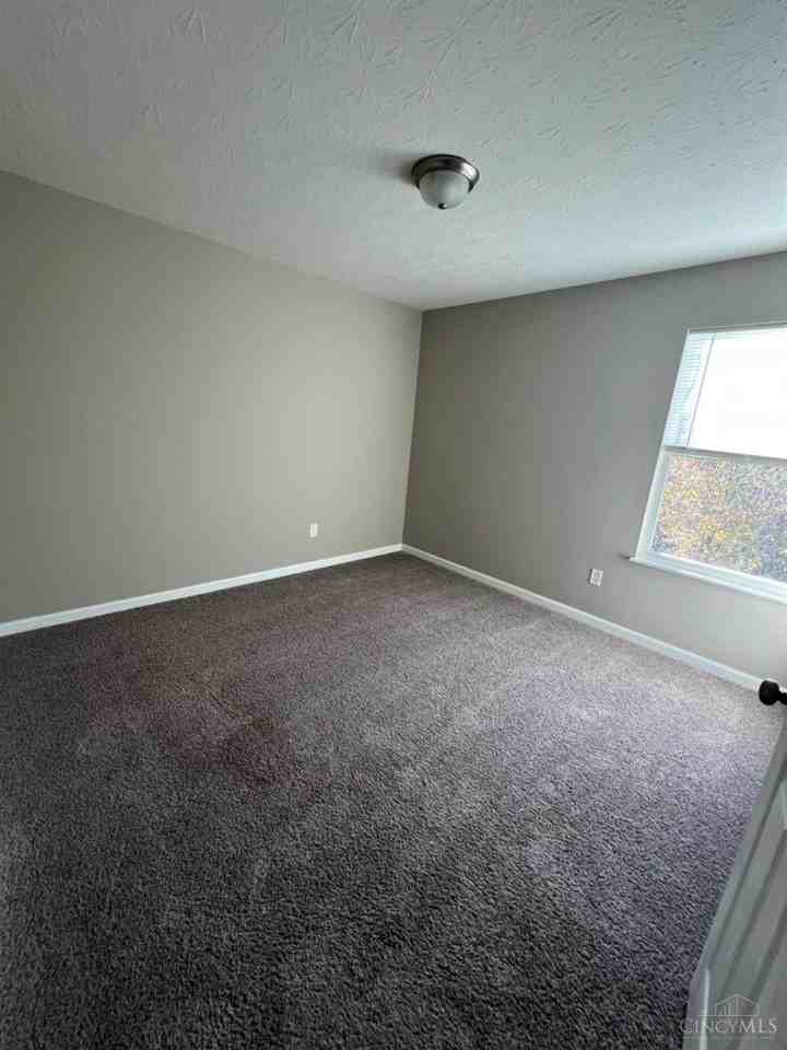 405 Mcewing Dr - Photo 7 of 14