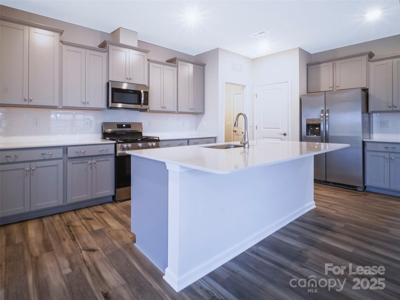 1603 Swallow Tail Drive - Photo 3 of 30