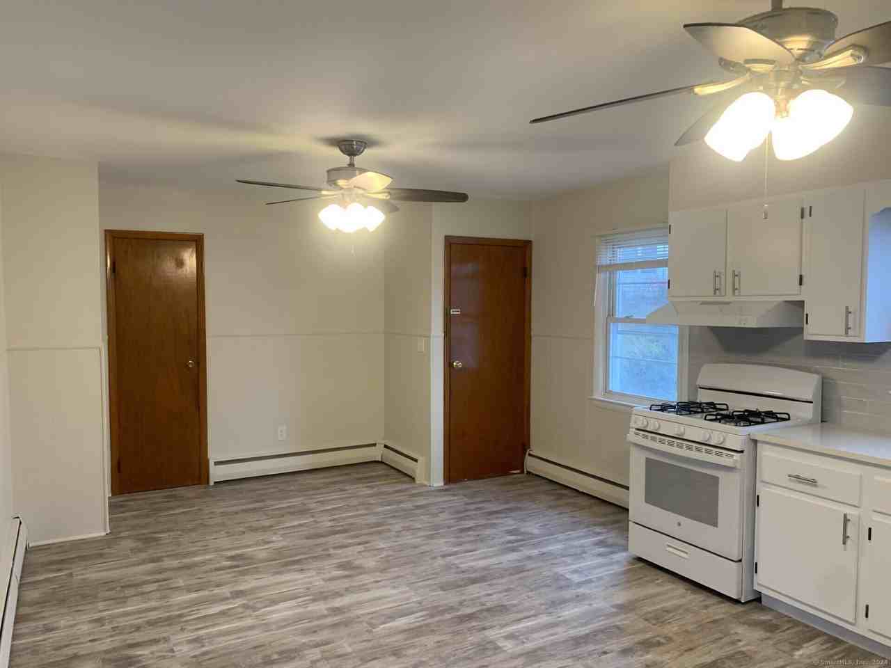 642 Beechmont Ave - Photo 4 of 15