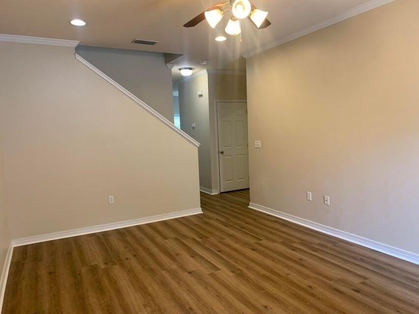 1467 Bentley Cir - Photo 3 of 14