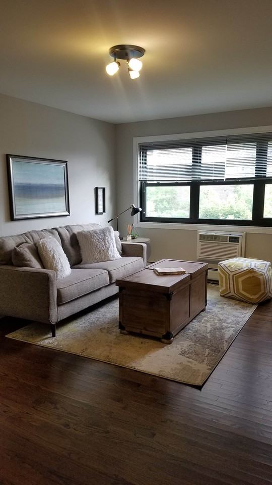 W Bryn Mawr Ave & N Sheridan Rd - Photo 5 of 14