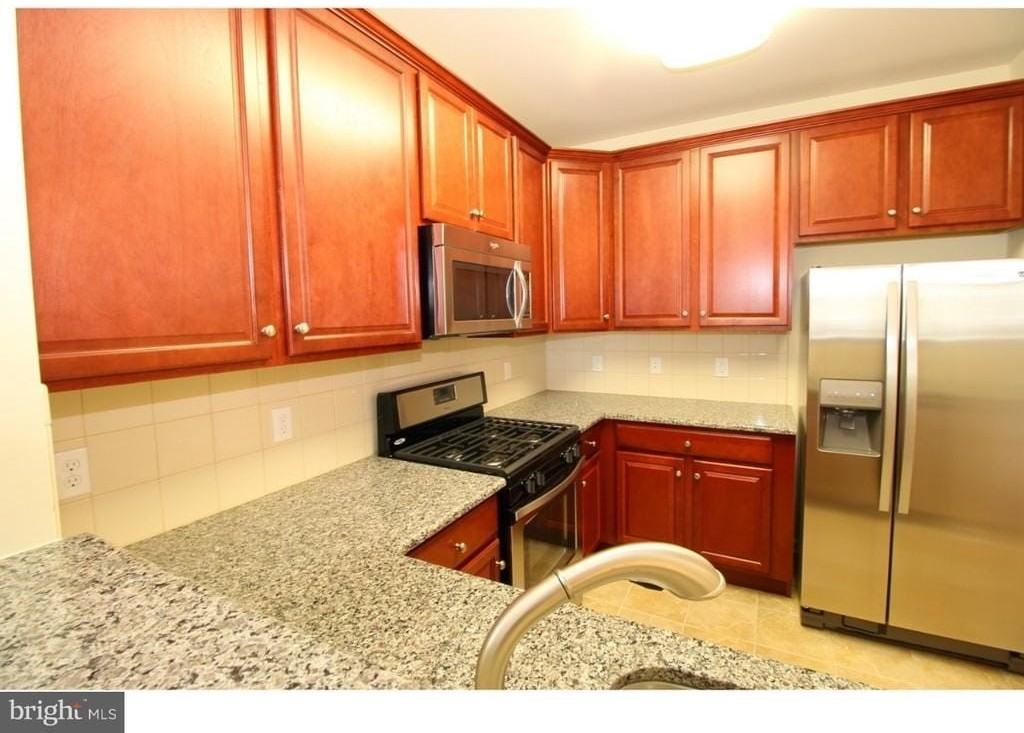 1137 Halifax Pl - Photo 7 of 12