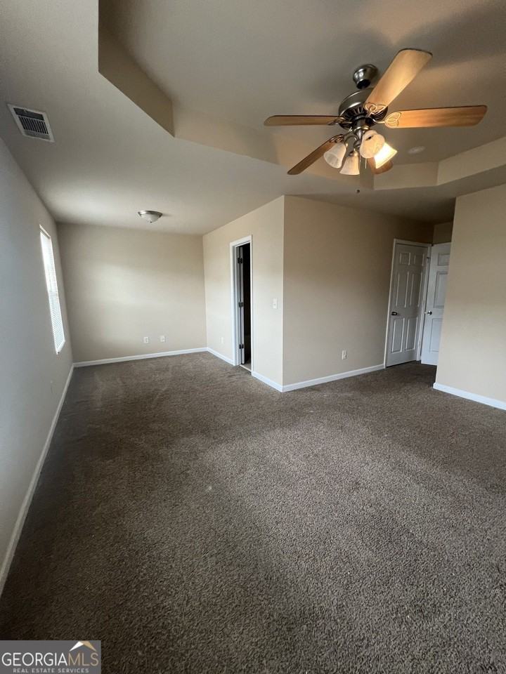 733 Wheel House Lane - Photo 4 of 7