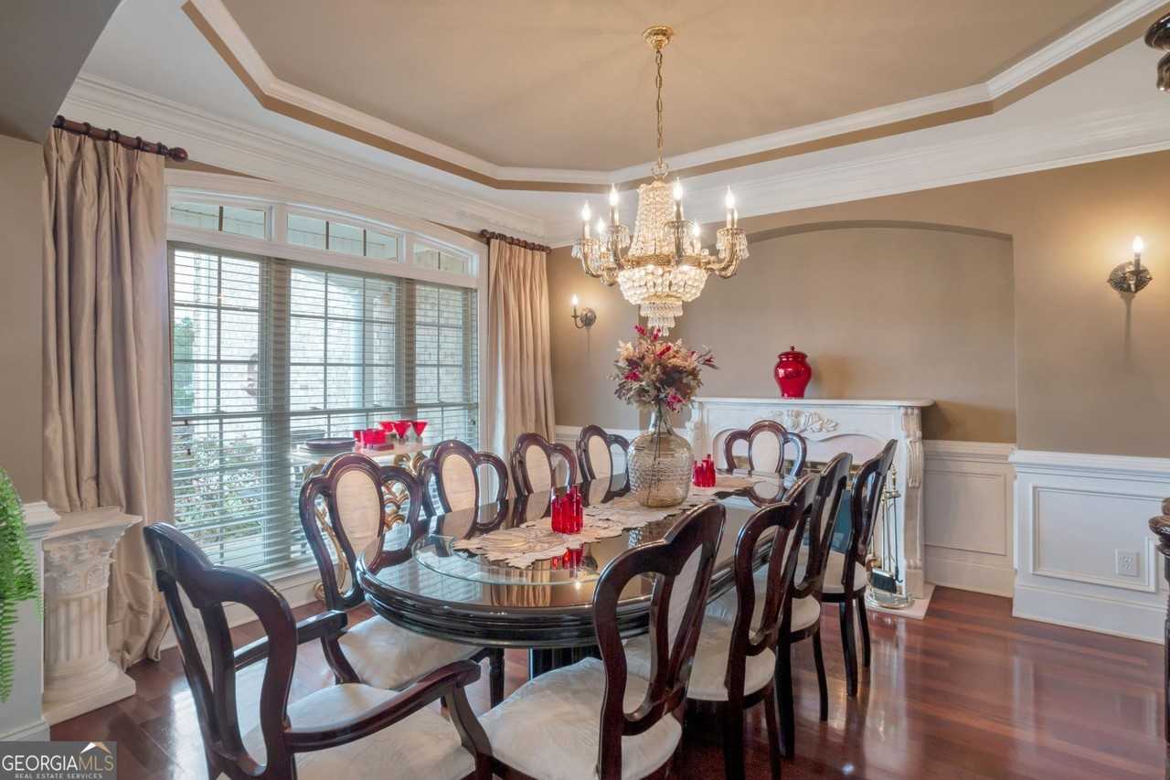 415 Osmoor Lake Drive - Photo 2 of 50