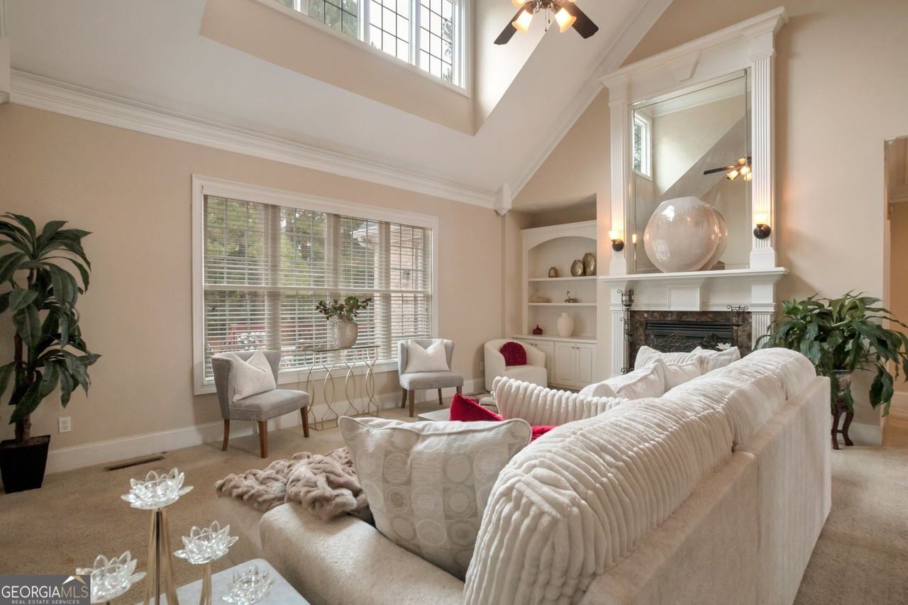 415 Osmoor Lake Drive - Photo 4 of 50