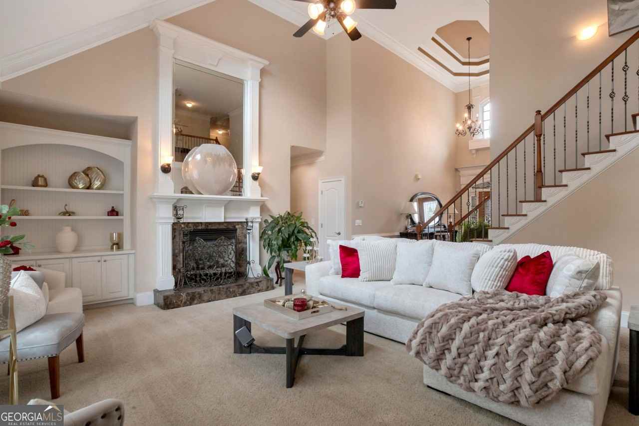 415 Osmoor Lake Drive - Photo 5 of 50