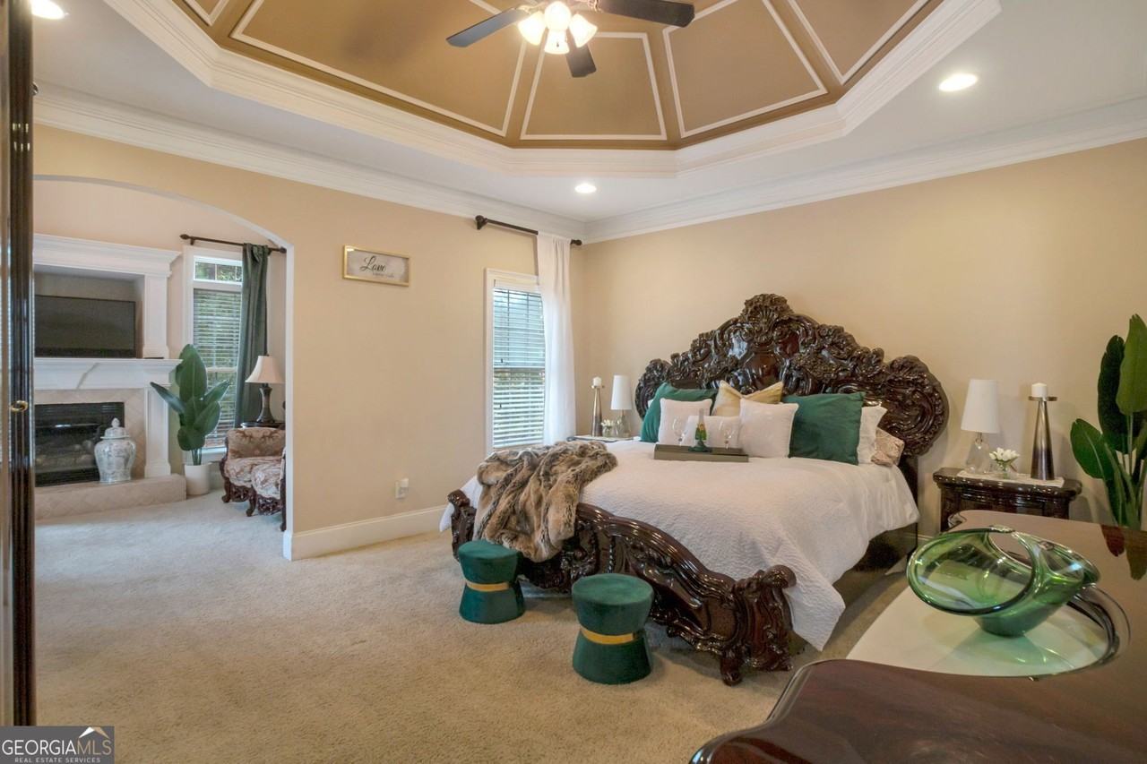 415 Osmoor Lake Drive - Photo 6 of 50