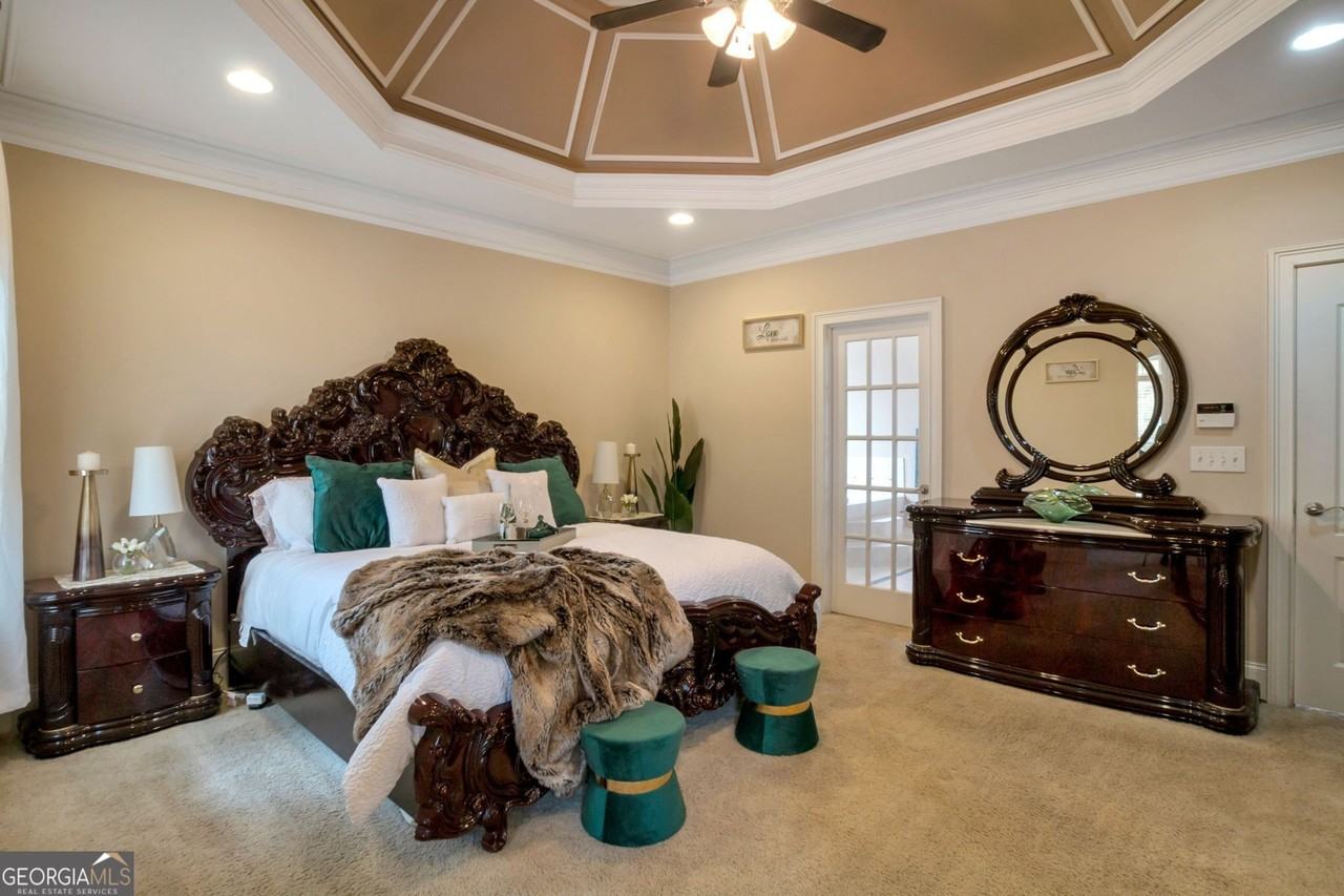 415 Osmoor Lake Drive - Photo 7 of 50