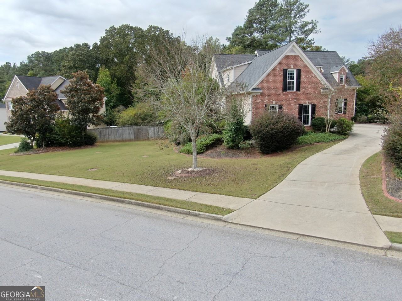 4901 Planters Walk - Photo 2 of 50