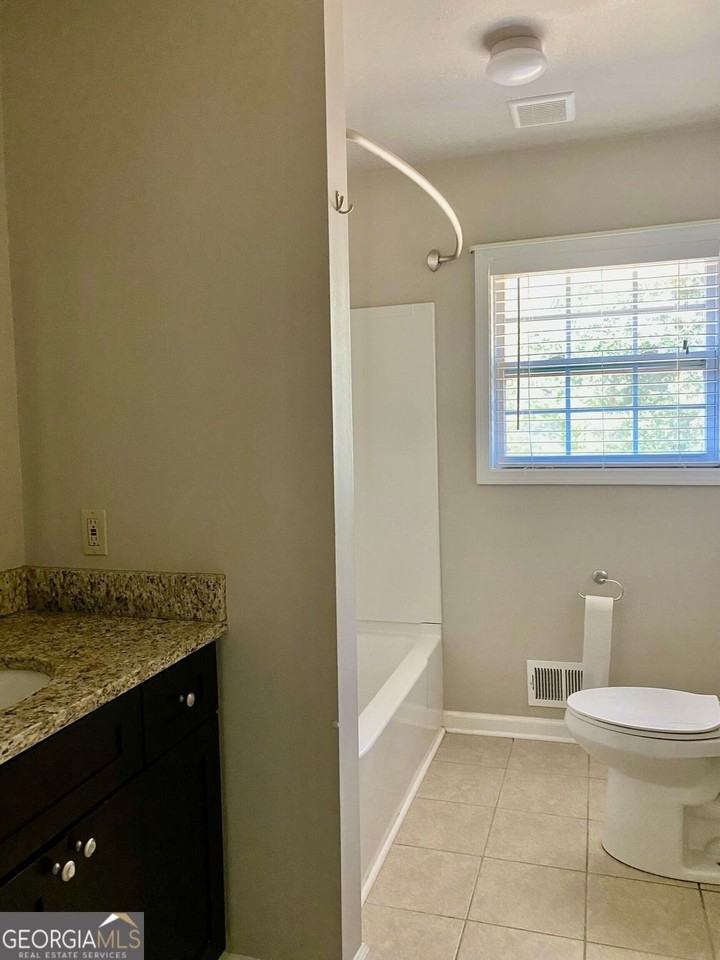 493 King Arnold St Apt 1 #1 - Photo 5 of 7