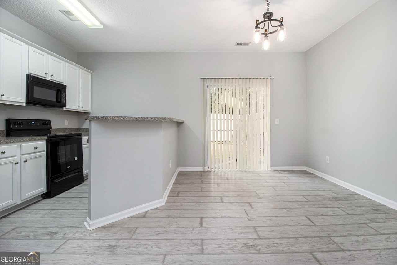 1509 Bayrose Circle - Photo 4 of 14