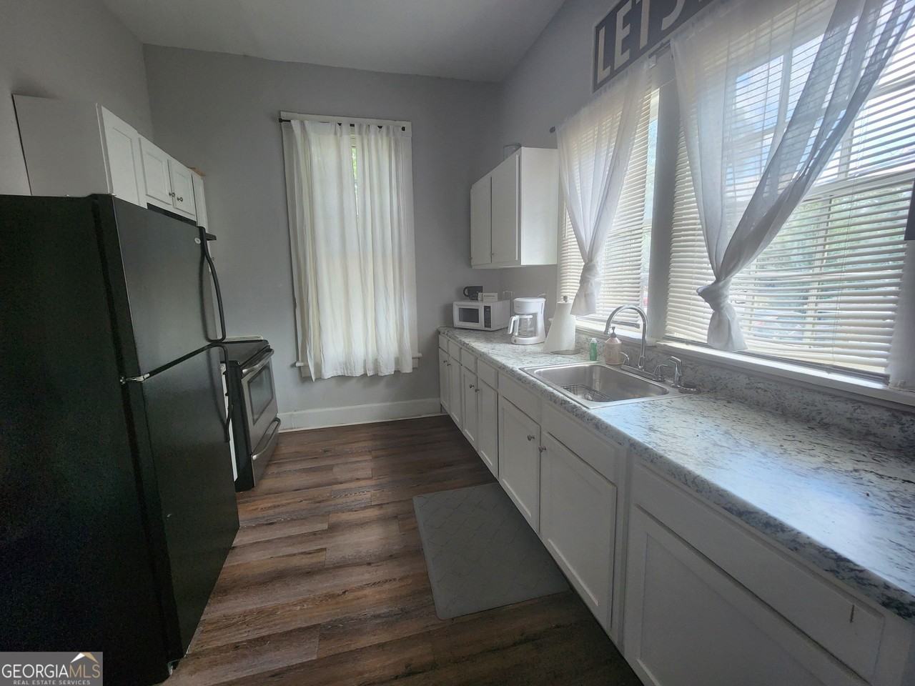 917 Oakview Ave Apt 2 #2 - Photo 5 of 13