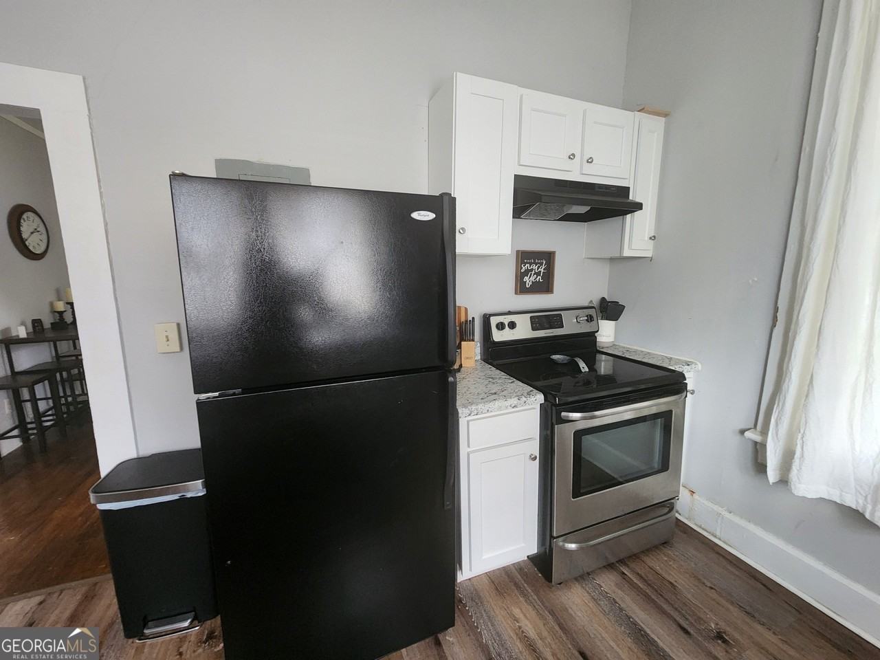 917 Oakview Ave Apt 2 #2 - Photo 6 of 13