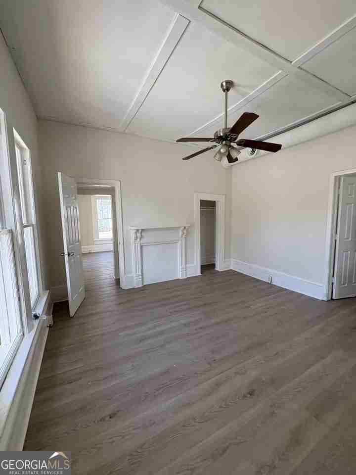 641 West Avenue - Photo 2 of 9