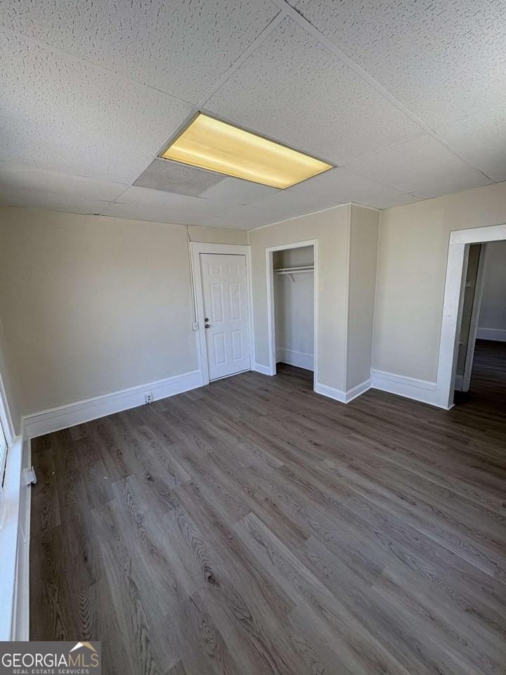 641 West Avenue - Photo 4 of 9