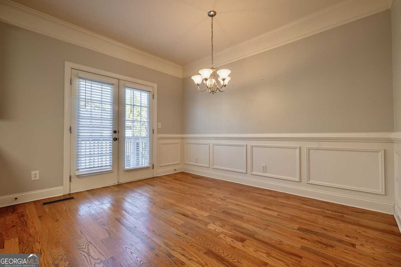 2249 Ewell Park Dr - Photo 6 of 28