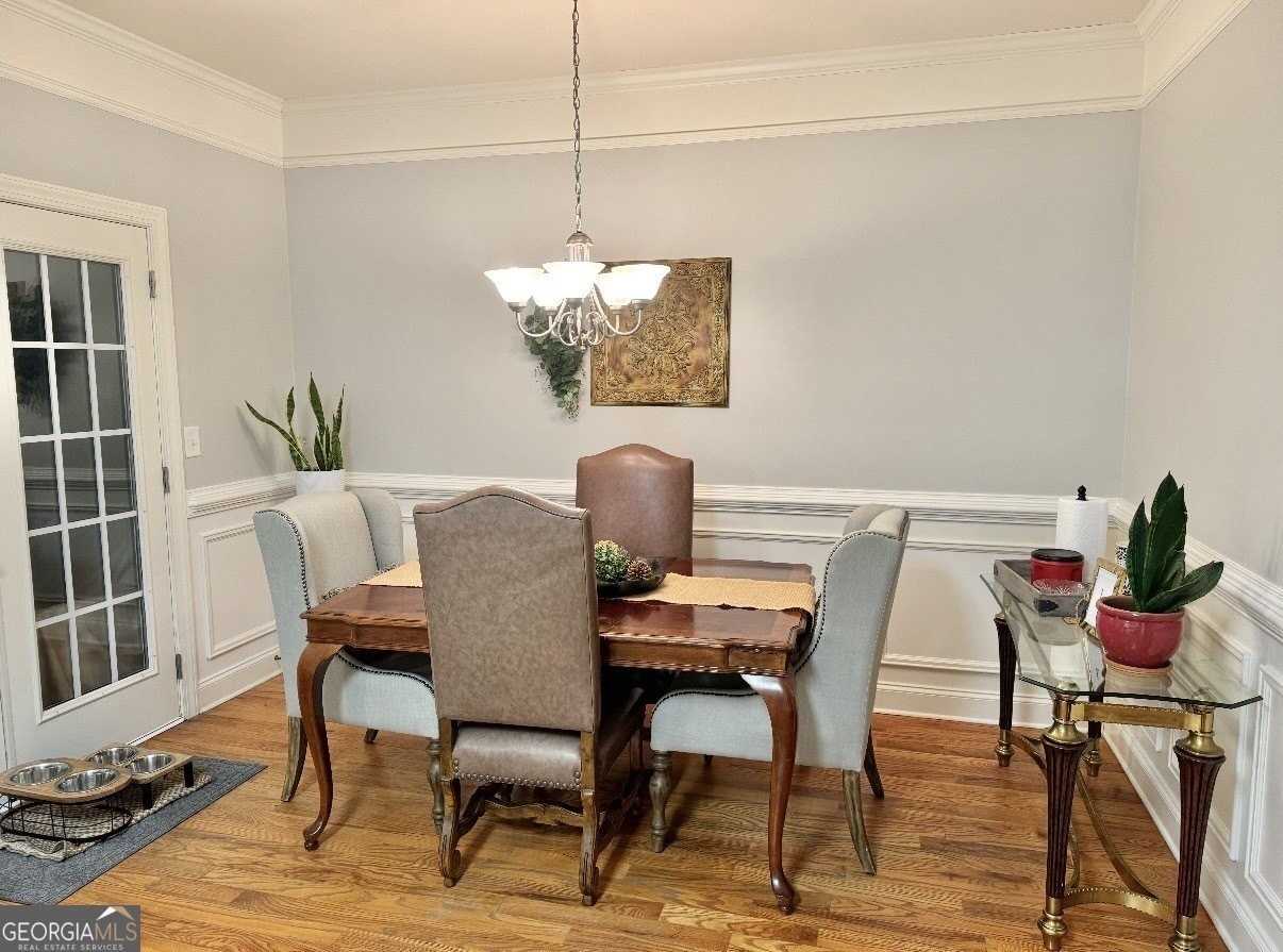 2249 Ewell Park Dr - Photo 7 of 28