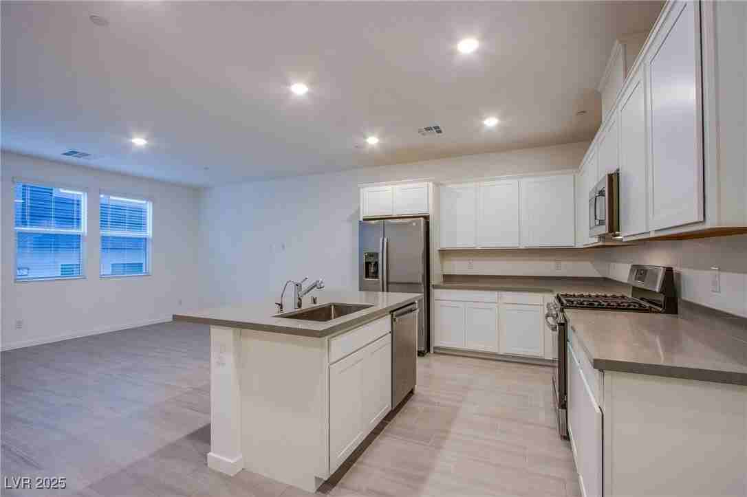 139 Aqua Commons Ln - Photo 6 of 24