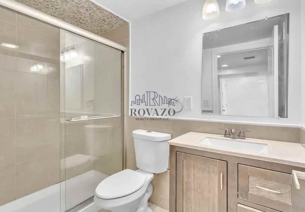 162 University Ave #3 - Photo 2 of 5