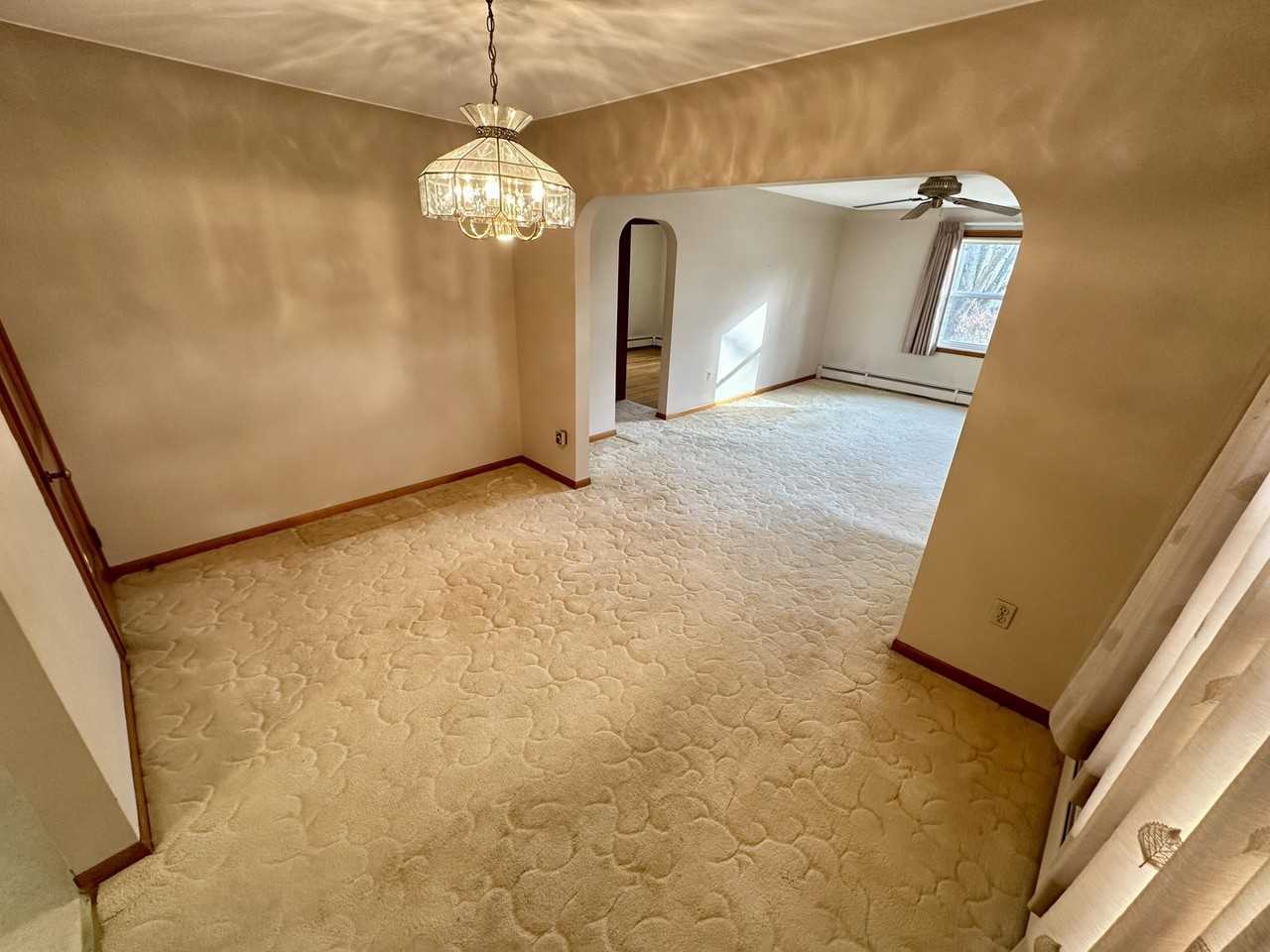 744 Horton St - Photo 4 of 13