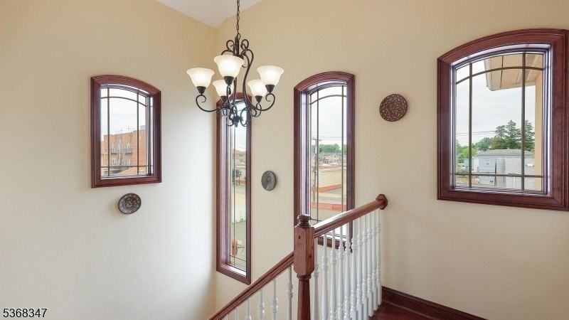 249251 Sanford Ave - Photo 3 of 17