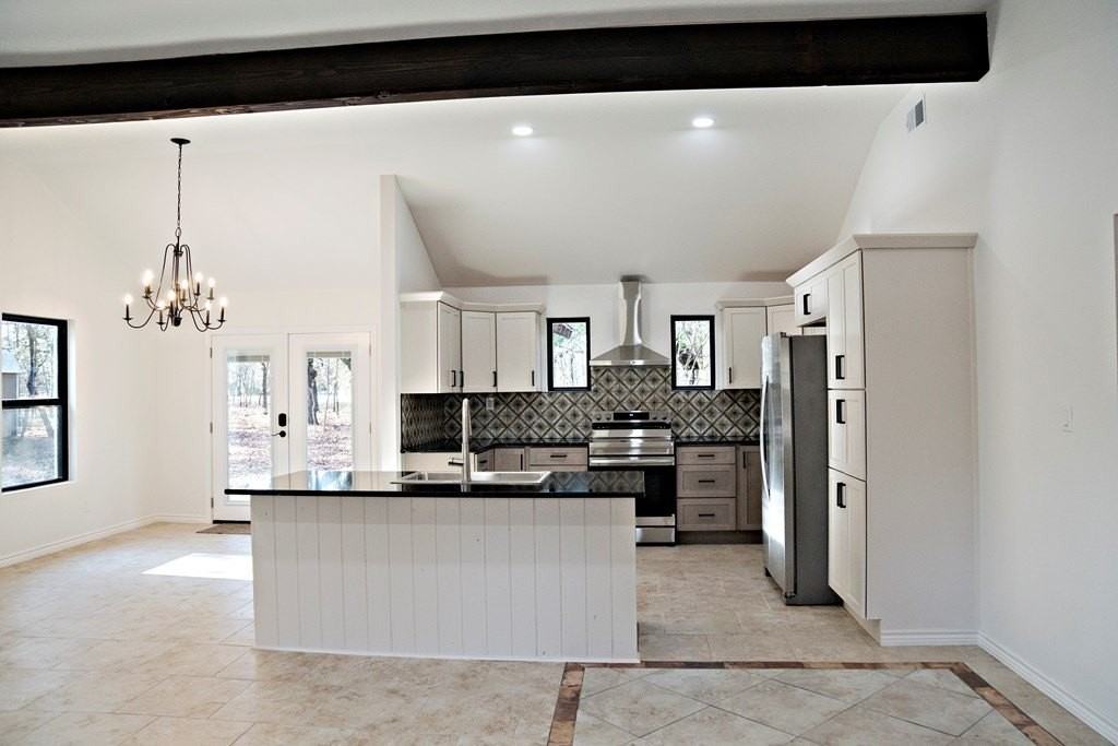 3388 Bandera St - Photo 5 of 17