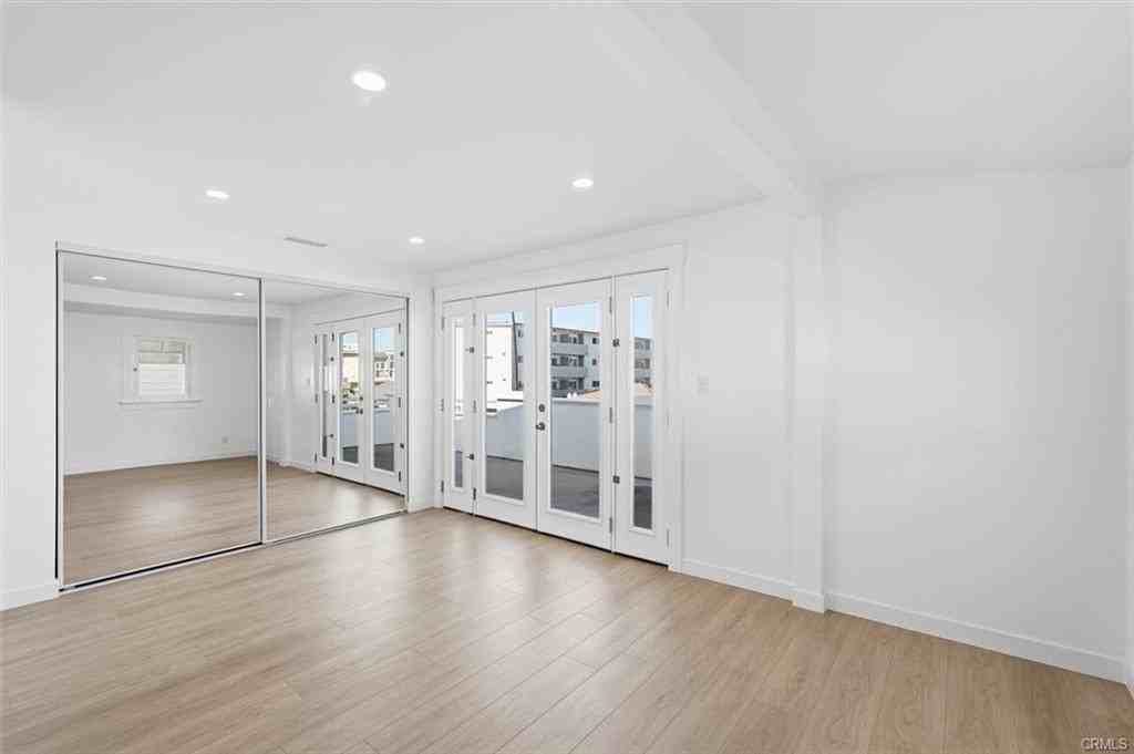 720 S Catalina Ave - Photo 3 of 8